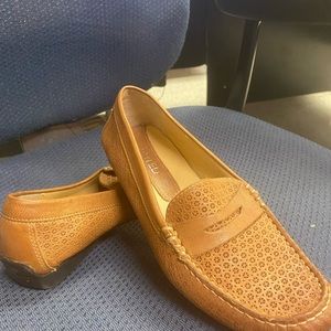 Vaneli brand loafers, excellent condition.